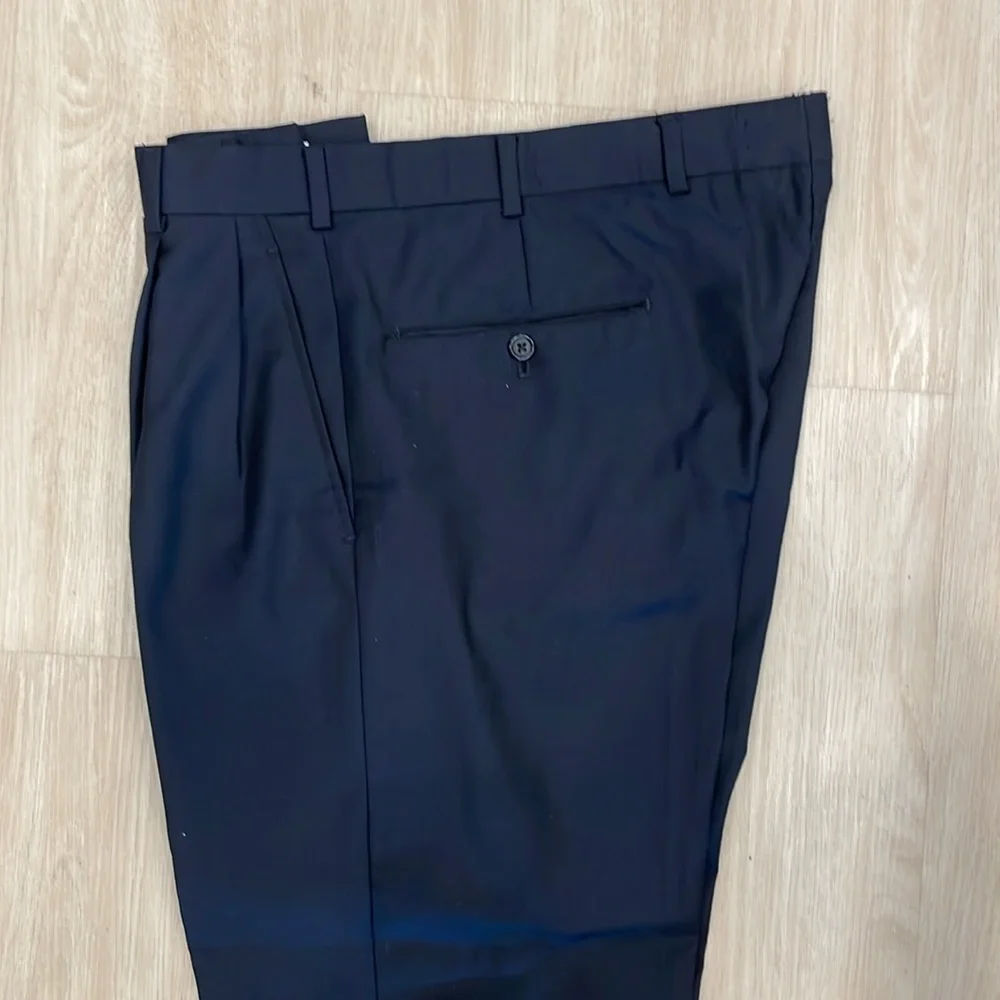 Brooks Brothers Golden Fleece Pleated Navy Dress Pants. - Picture 2 of 5